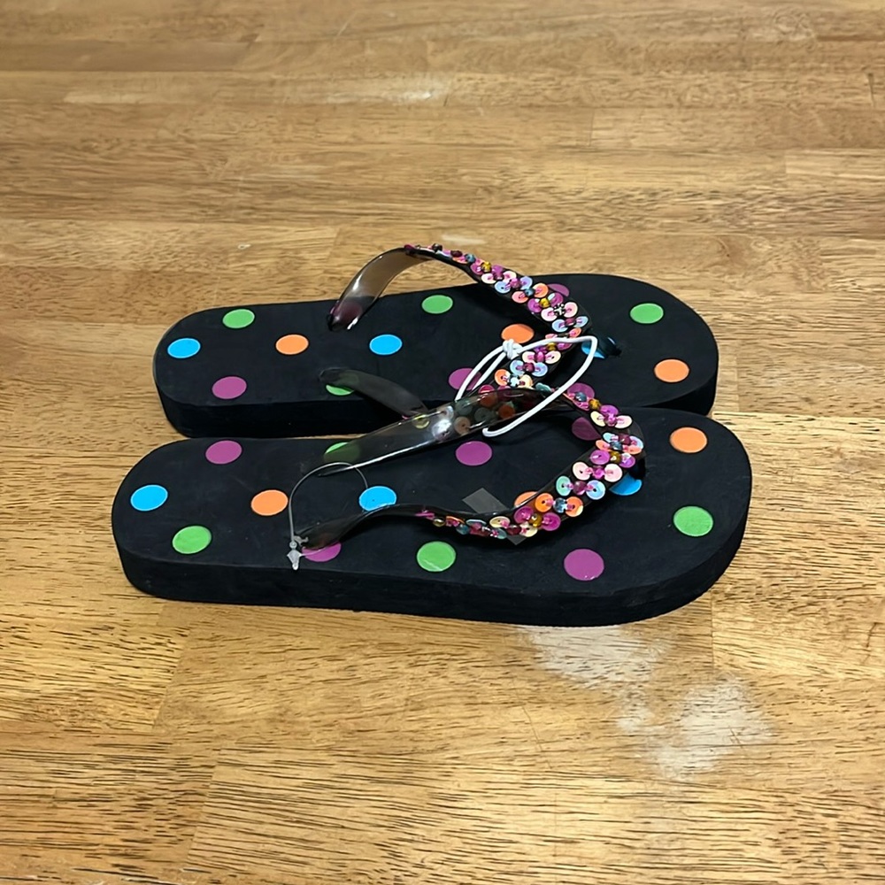 2 for $8 Women’s Flipflops